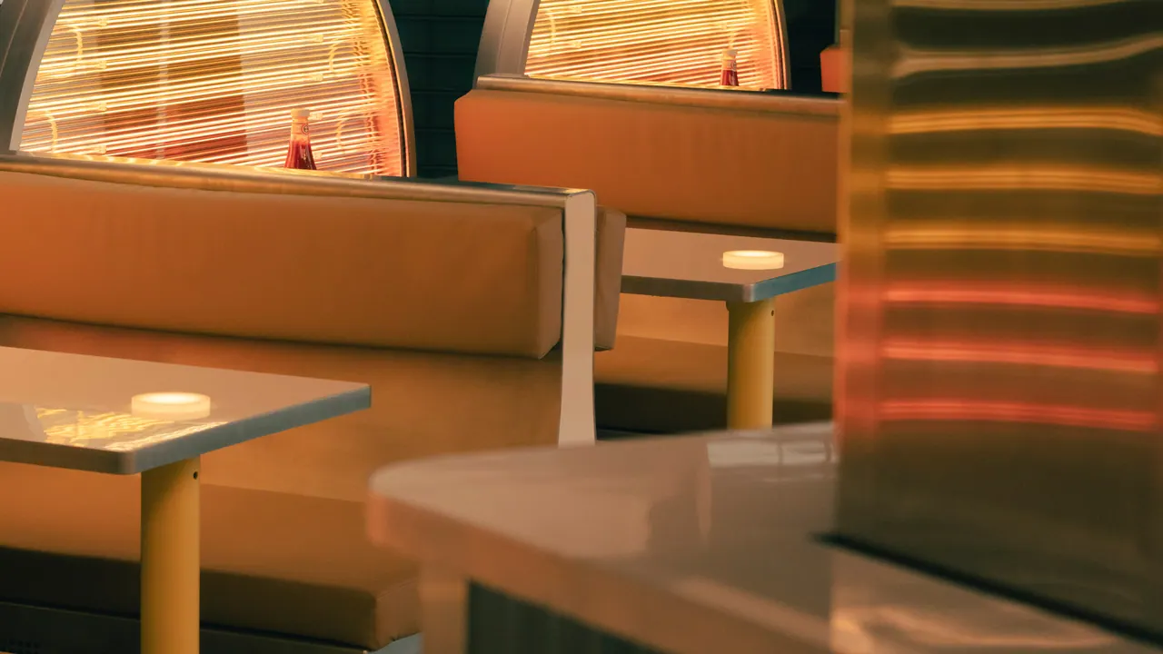 Paris Retro Burger Restaurant Furniture Project — 2
