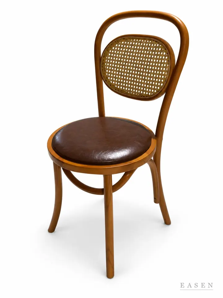 Echo Chair — Café Chair