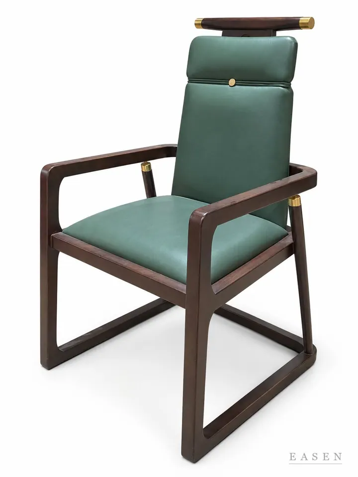 Envoy Chair — Restaurant Chair