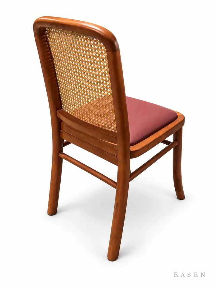 Noble Chair — Restaurant Chair