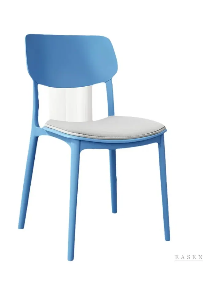 Square-Back Rounded Plastic Chair — 3