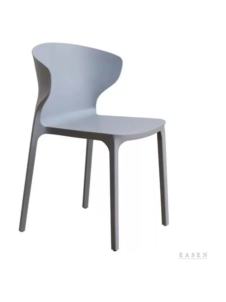 Four-Leg Curved Plastic Chair — Café Chair