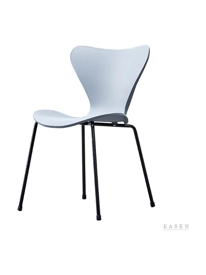 Butterfly-Shell Light Blue Chair — Café Chair