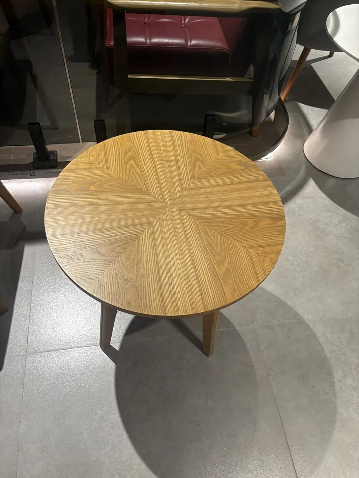 Leinwand-Tisch — Café Tisch