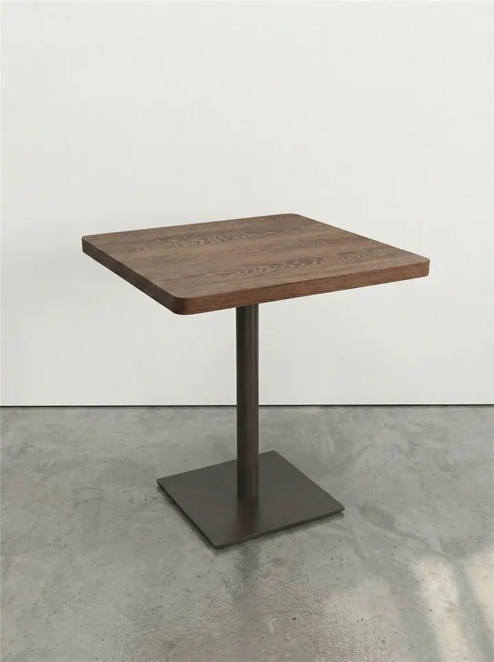 Walnut Bistro Table — المطاعم طاولة