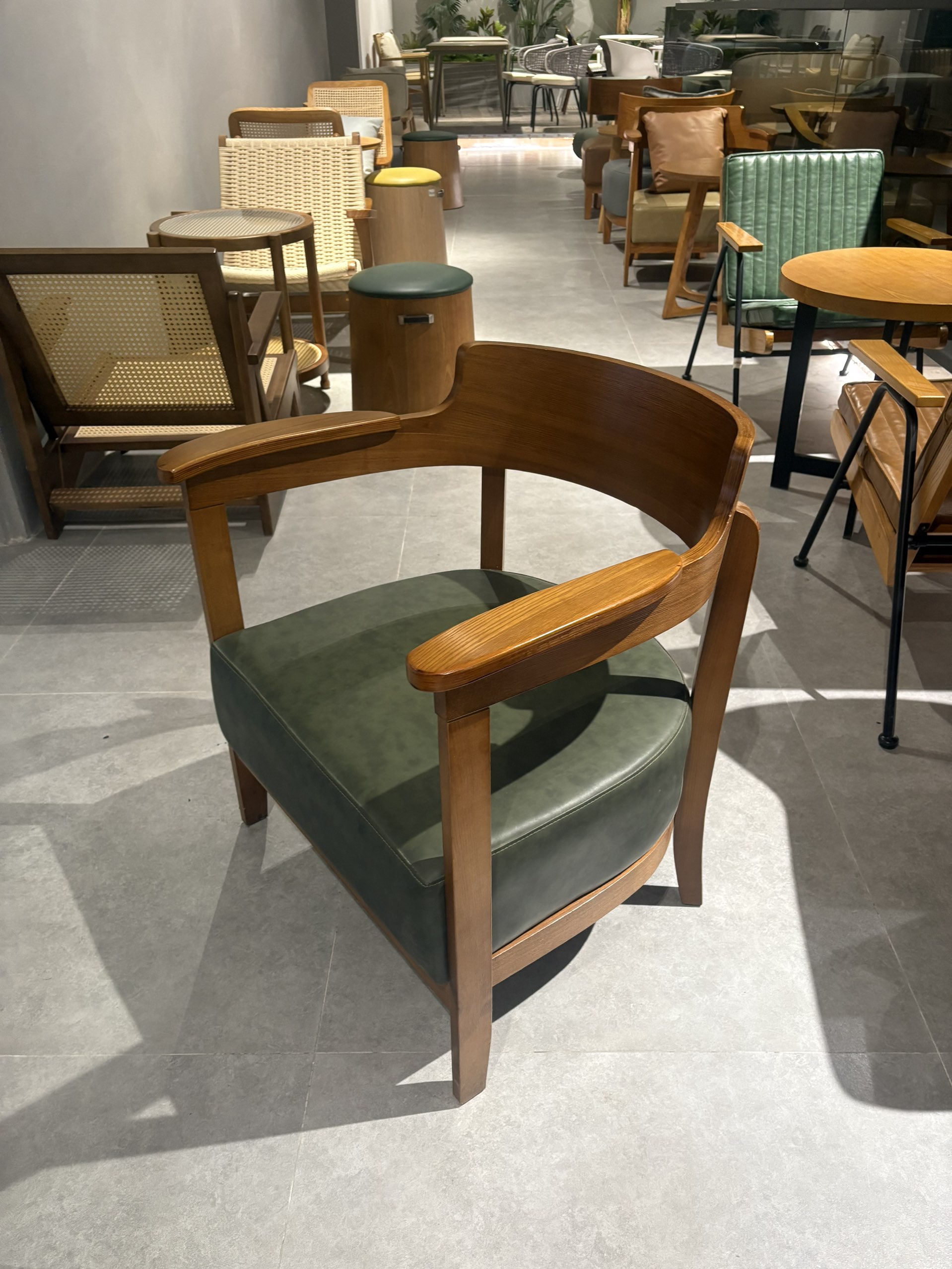 Weave Chair — commercial café chair | EASEN