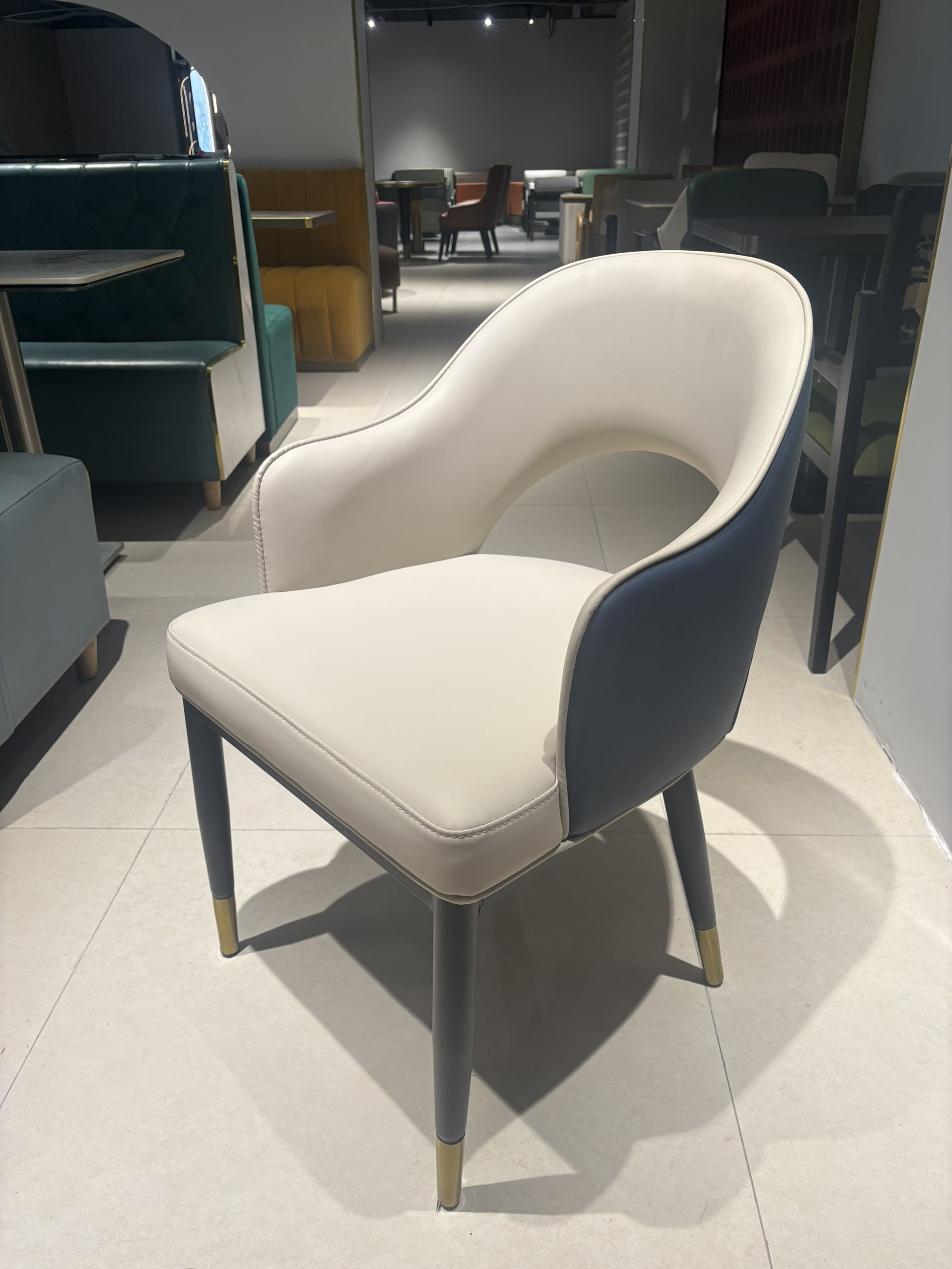 Silhouette Chair — commercial café chair | EASEN