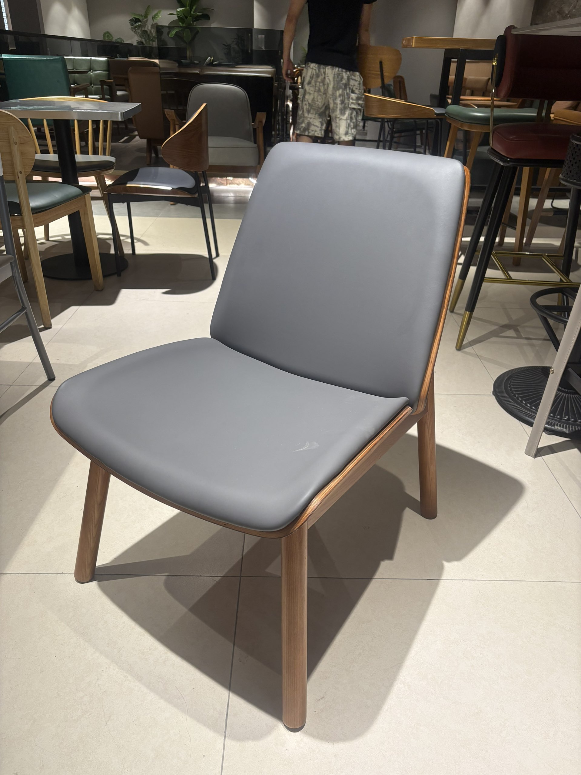 Prism Chair — commercial café chair | EASEN