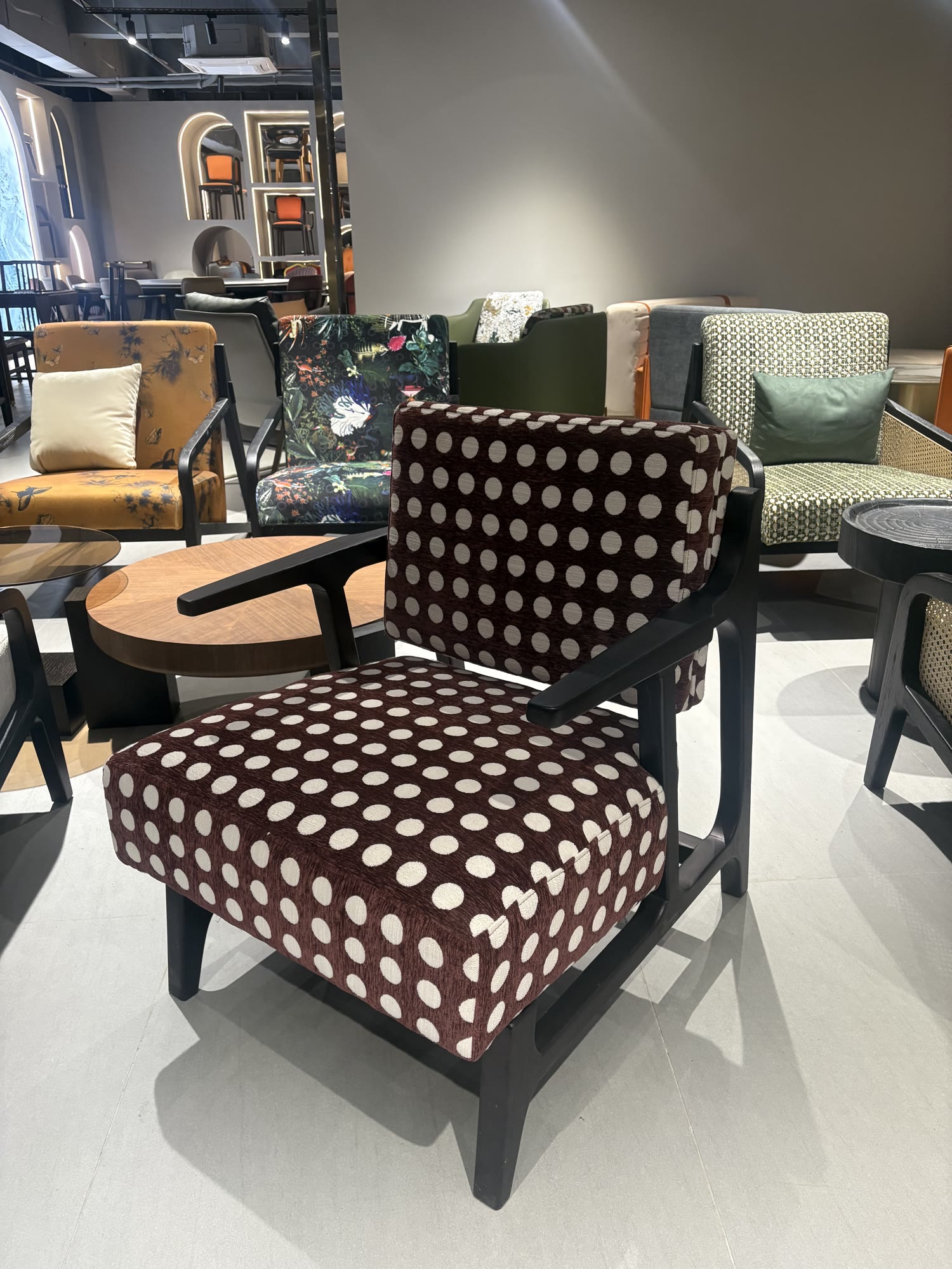 Stream Chair — commercial café chair | EASEN