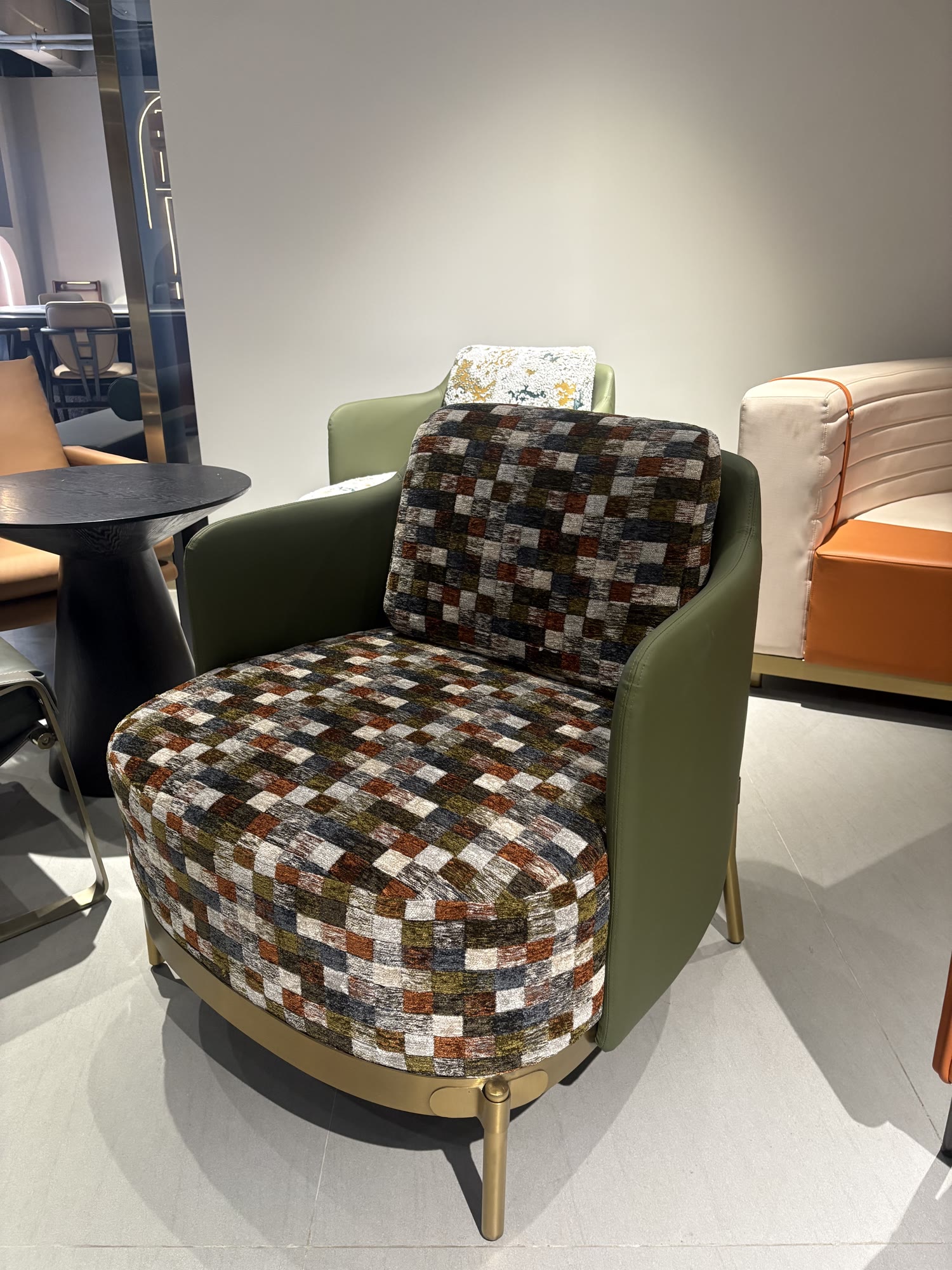 Stem Chair — commercial café chair | EASEN