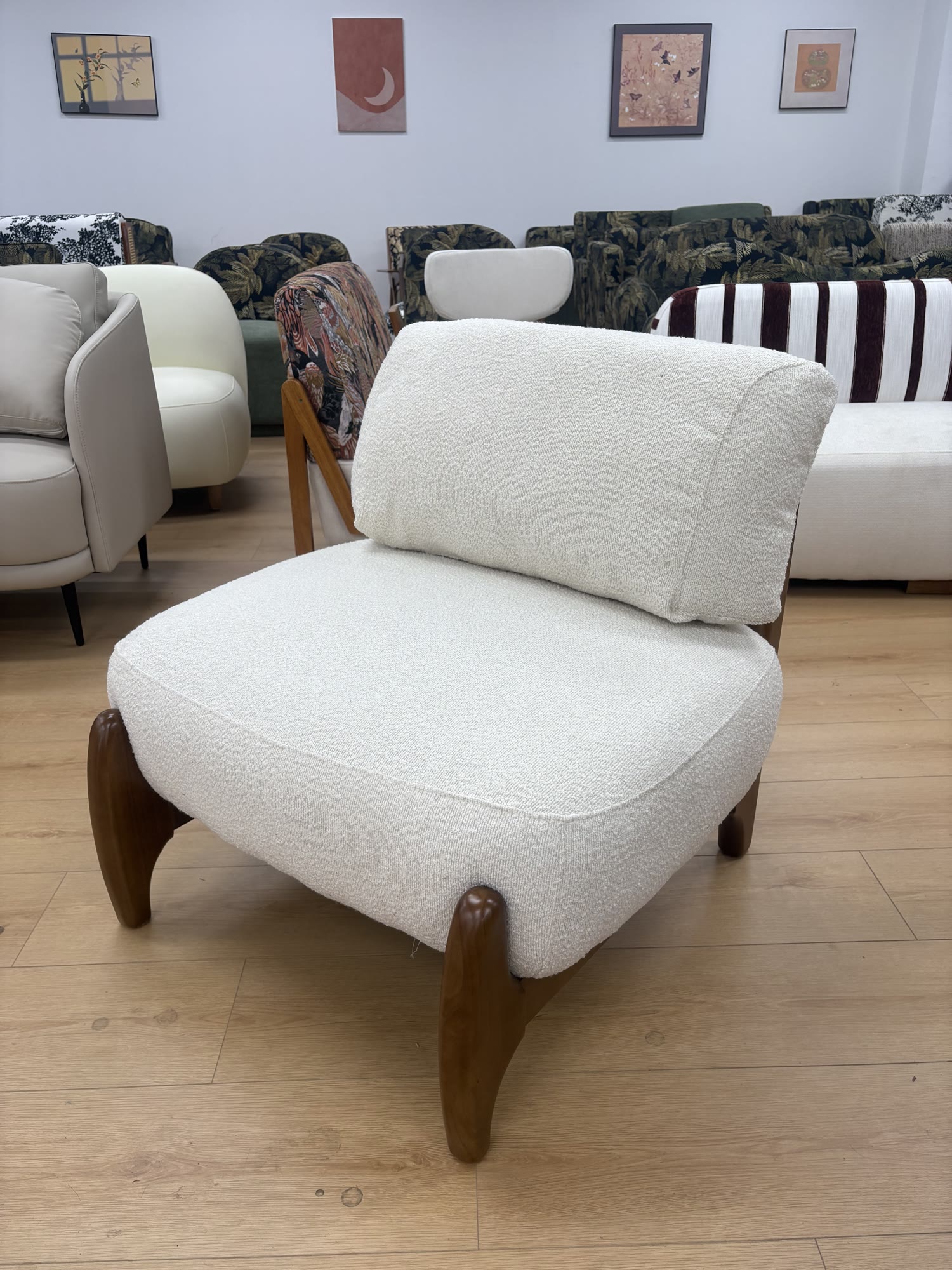 Aurora Chair — commercial café chair | EASEN