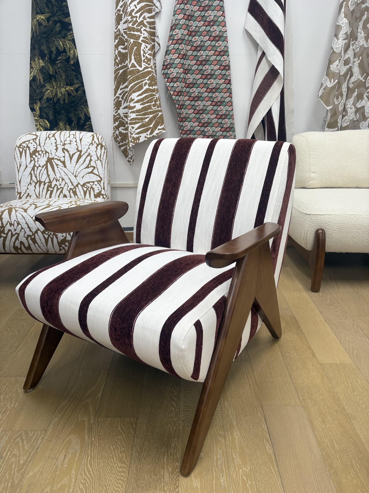 Compass Chair — commercial café chair | EASEN