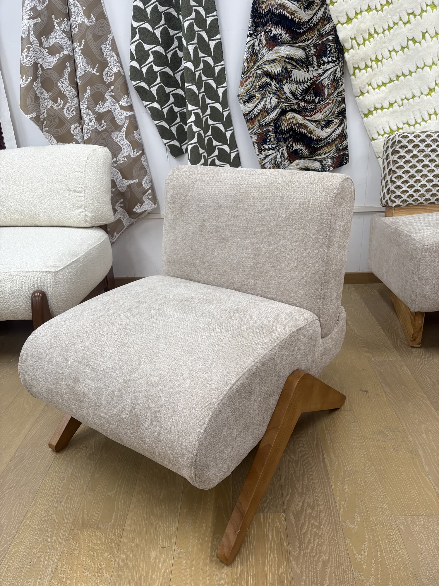 Voyage Chair — commercial café chair | EASEN