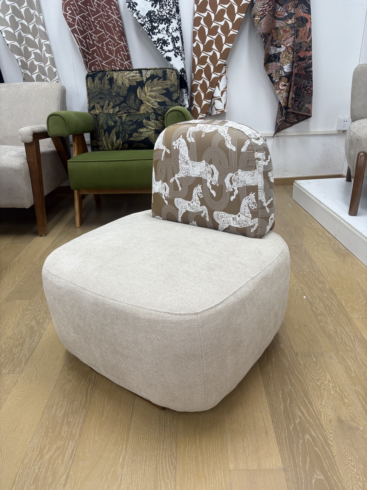 Harmony Chair — commercial café chair | EASEN